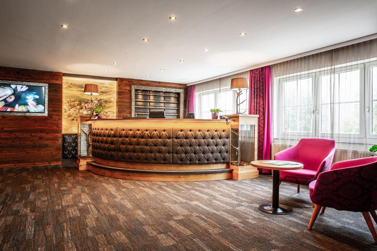 Voralpenhotel Schmoller Санкт-Георген-им-Аттергау Экстерьер фото