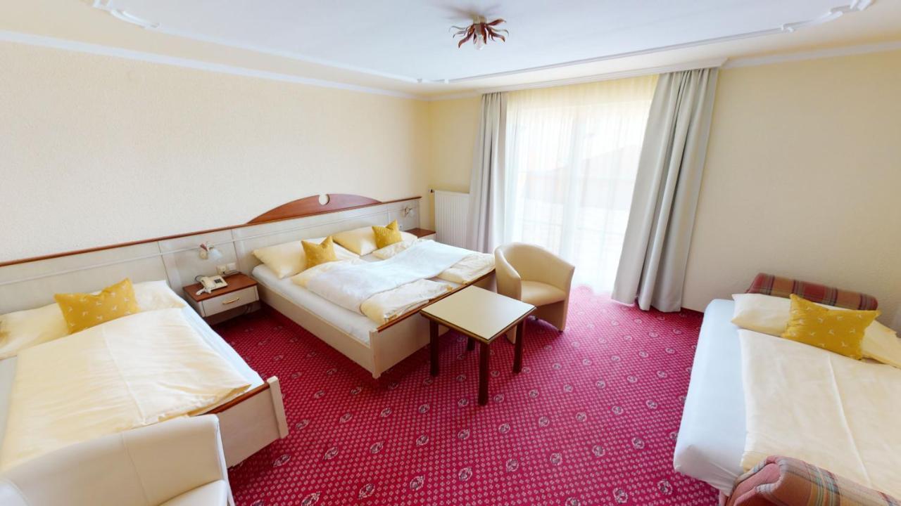 Voralpenhotel Schmoller Санкт-Георген-им-Аттергау Экстерьер фото
