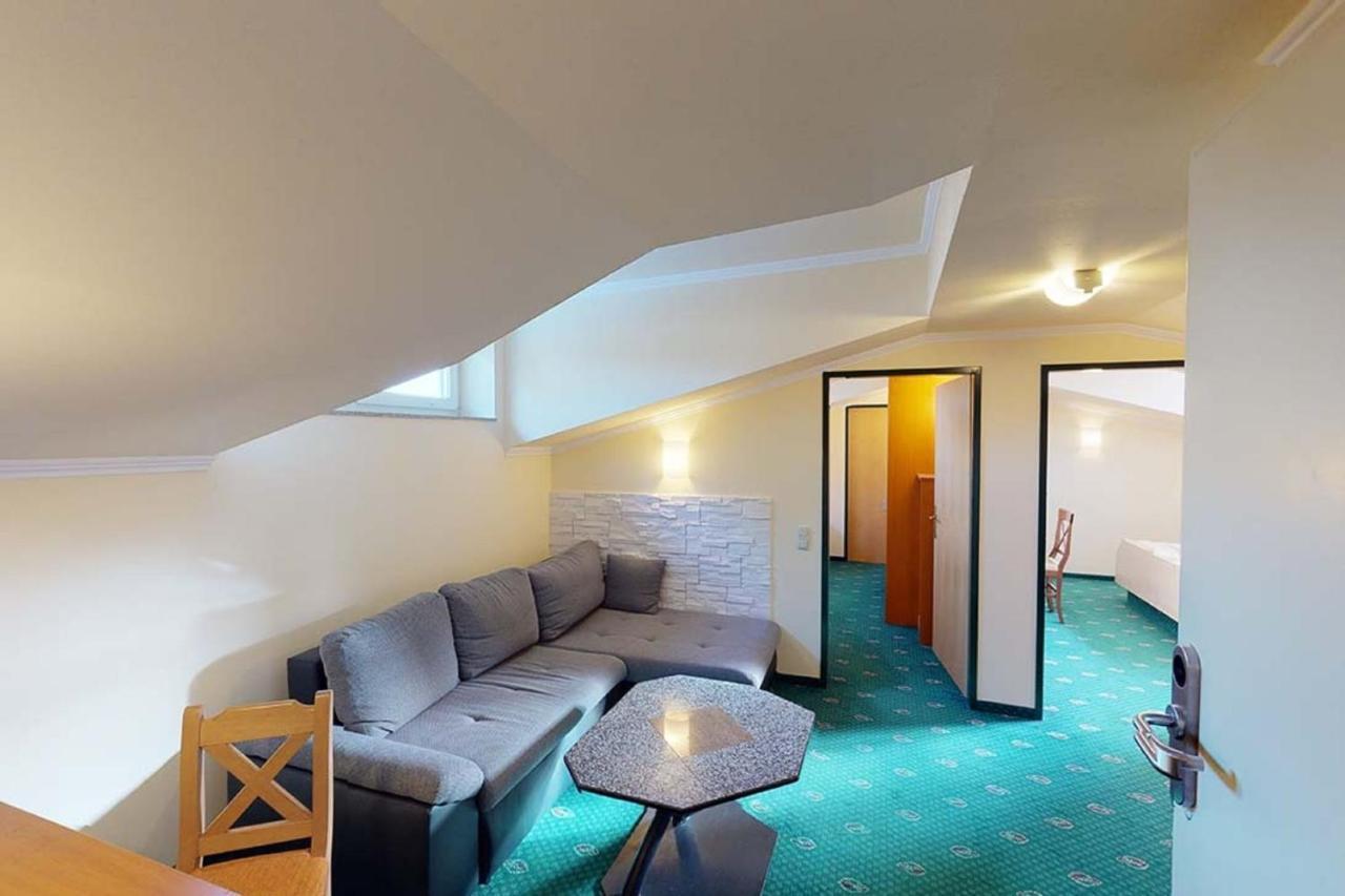 Voralpenhotel Schmoller Санкт-Георген-им-Аттергау Экстерьер фото